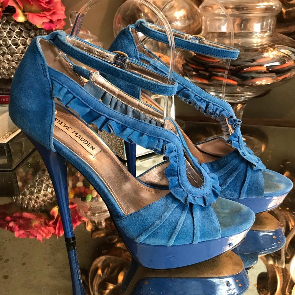 Steve Madden heels!💙